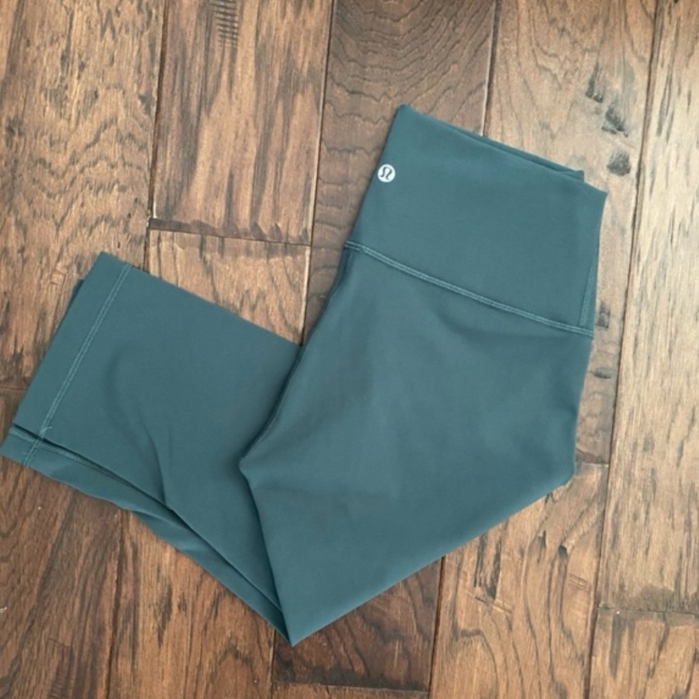 Lululemon Crop Hunter Green Leggings